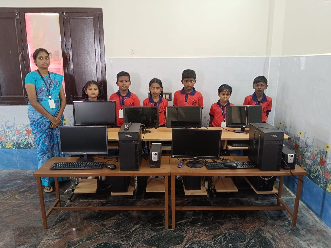 37510_Kuruvikulam_School_Computer (3)_SMI